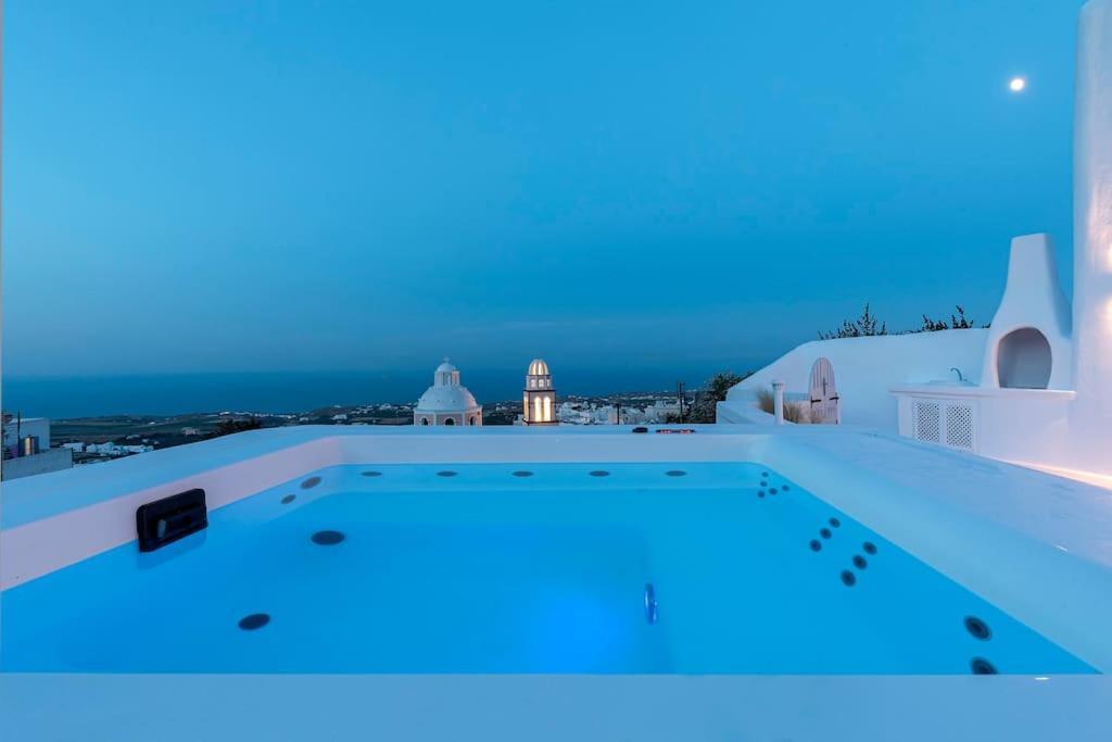 Aleanna Traditional Villa Fira Exterior photo