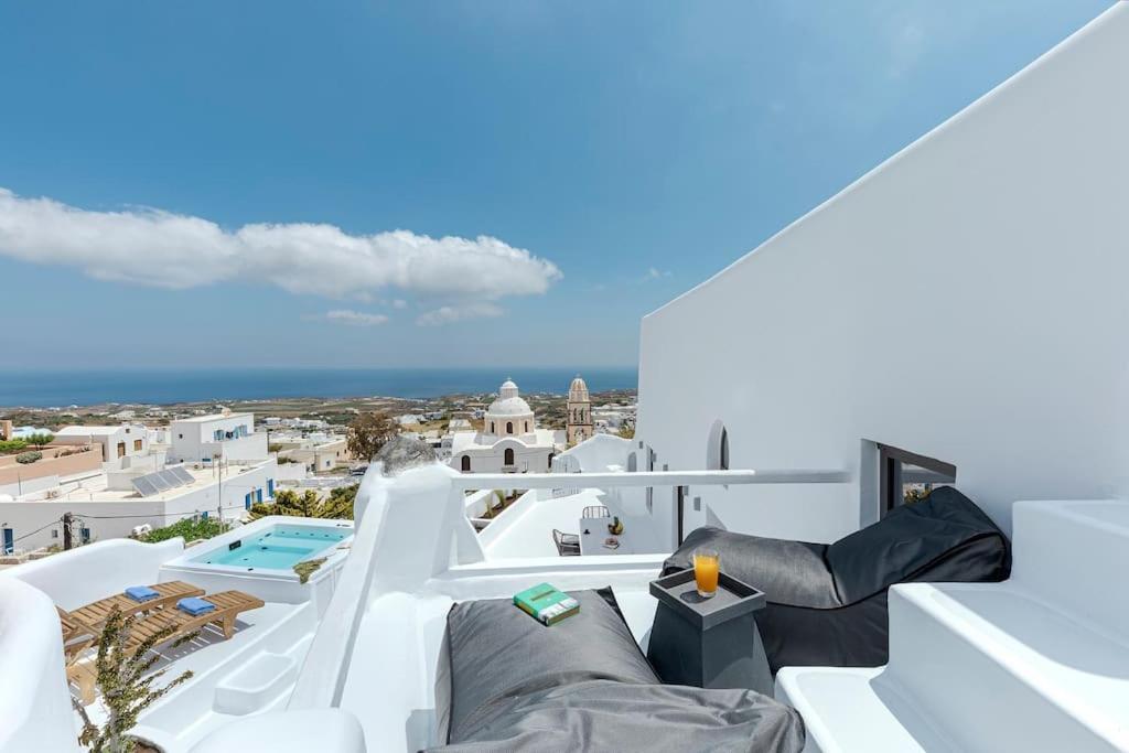 Aleanna Traditional Villa Fira Exterior photo