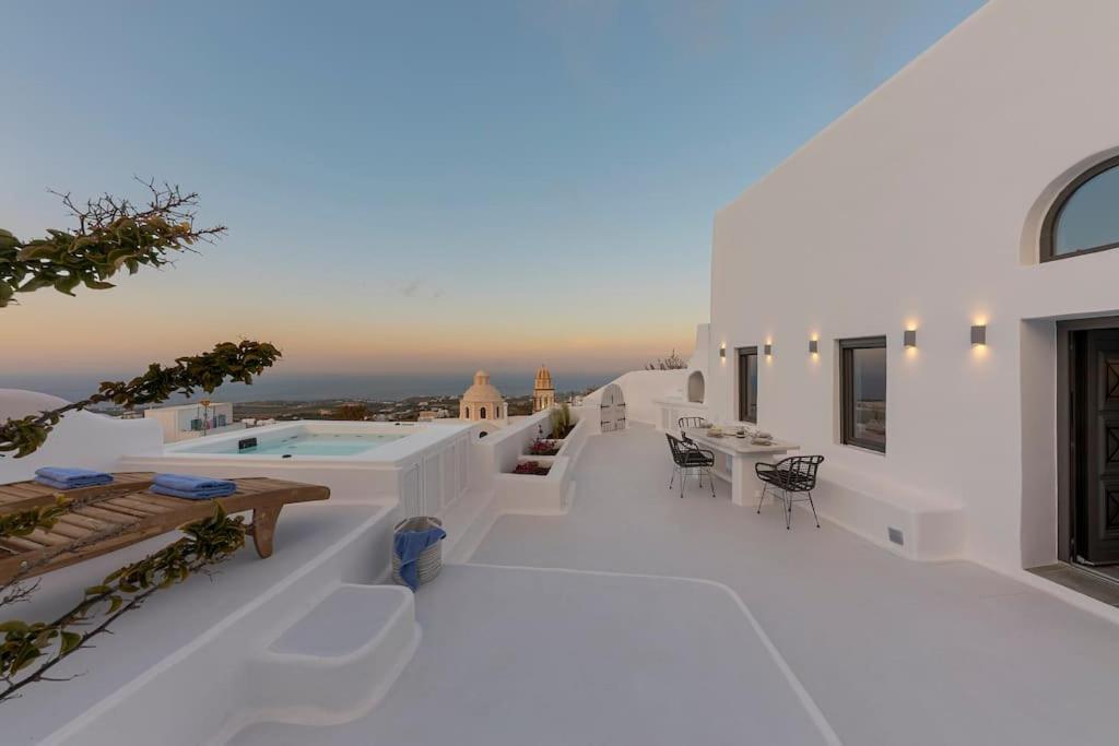 Aleanna Traditional Villa Fira Exterior photo