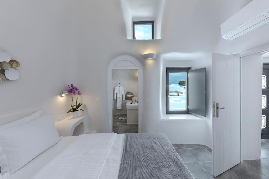 Aleanna Traditional Villa Fira Exterior photo